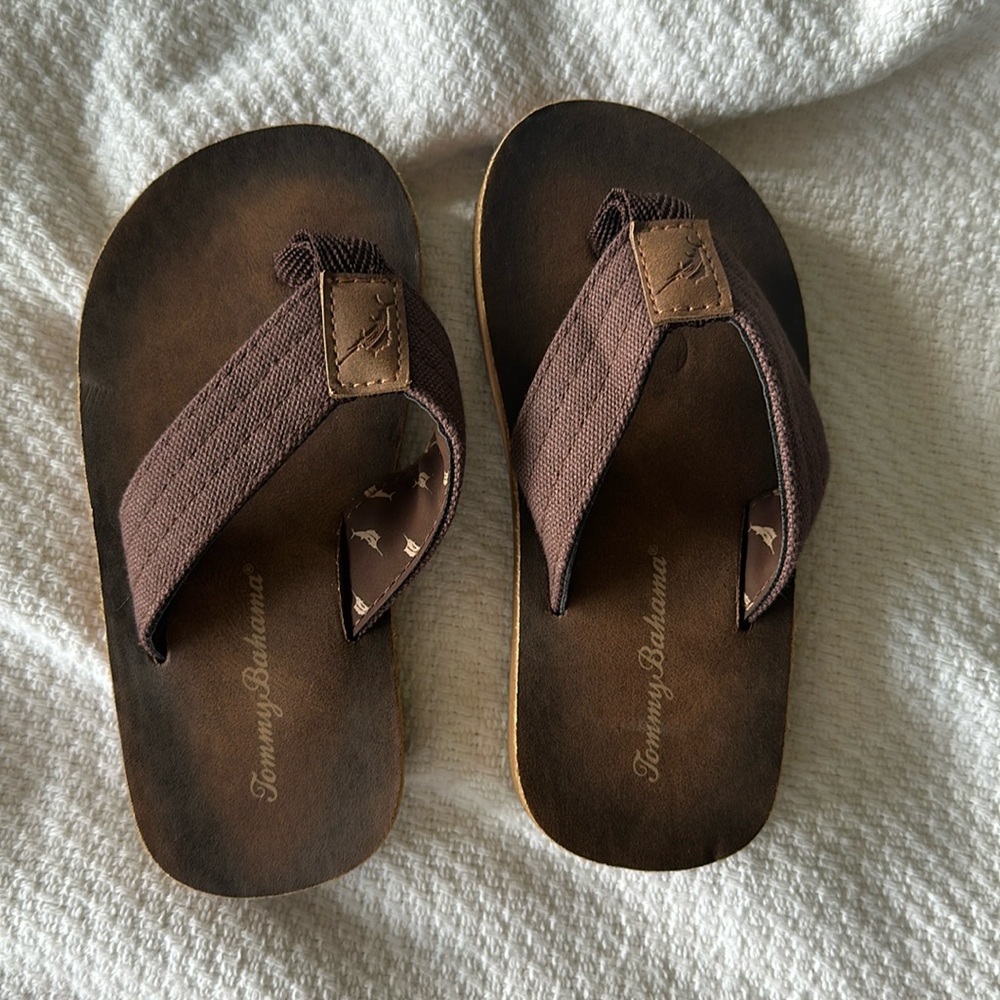 Tommy Bahama flip flops